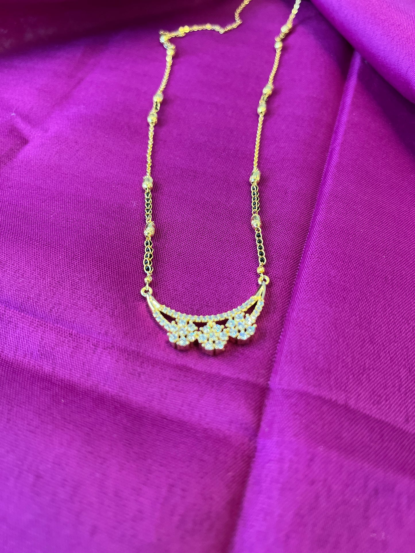 Gargi Short Mangalsutra with beautiful flower pendant
